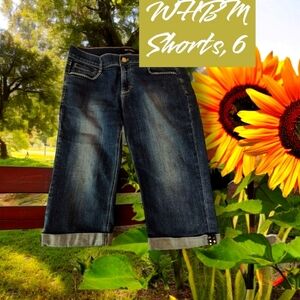 NEW White House Black Market Shorts, size 6